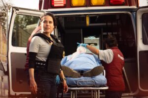 Ana Claudia Talancón Instagram - Ya se maratonearon la segunda temporada de accidente ? Cuéntenme qué tal les pareció ?