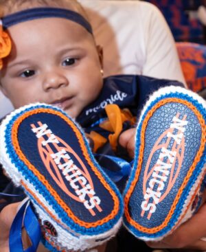 Ana Giulia Zortea Instagram - Ace’s first time watching dada! The best cheerleader for the @nyknicks 🧡💙