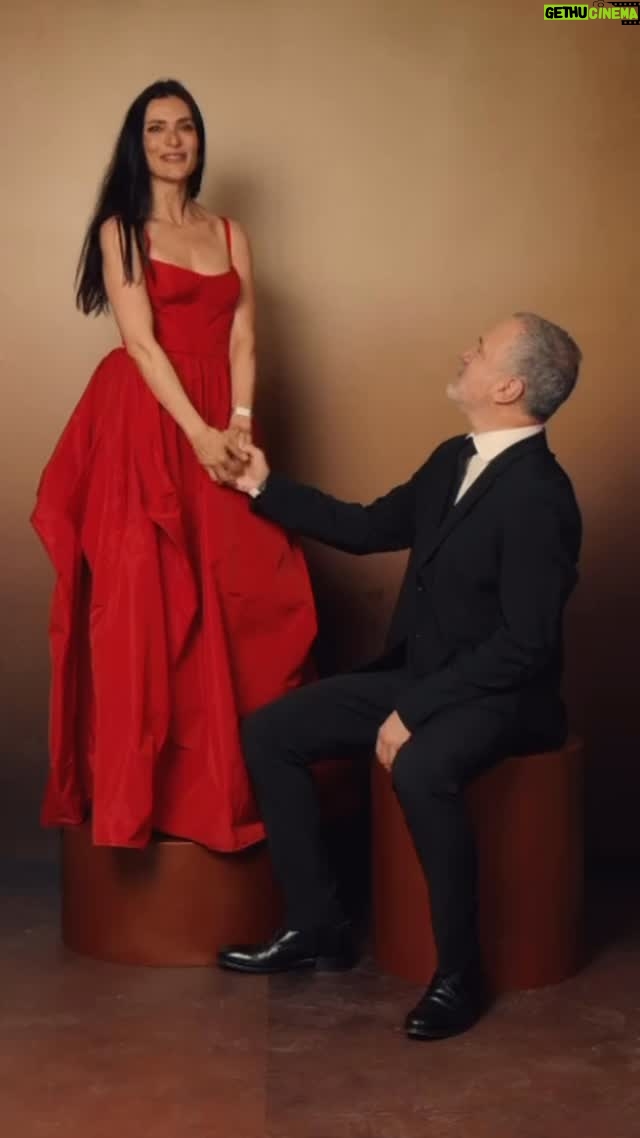 Ana Maria Orozco - 30.6K Likes - Dirección creativa: @danigophoto
Foto: @luisegurrola 
Video:  @camiloescobardzg
Foto tomada por con iPhone 17 Pro Max #ShotOniPhone
#PremiosMacondo2025

🙌🌟🇦🇲🎥

@saldelsol ❤️❤️❤️