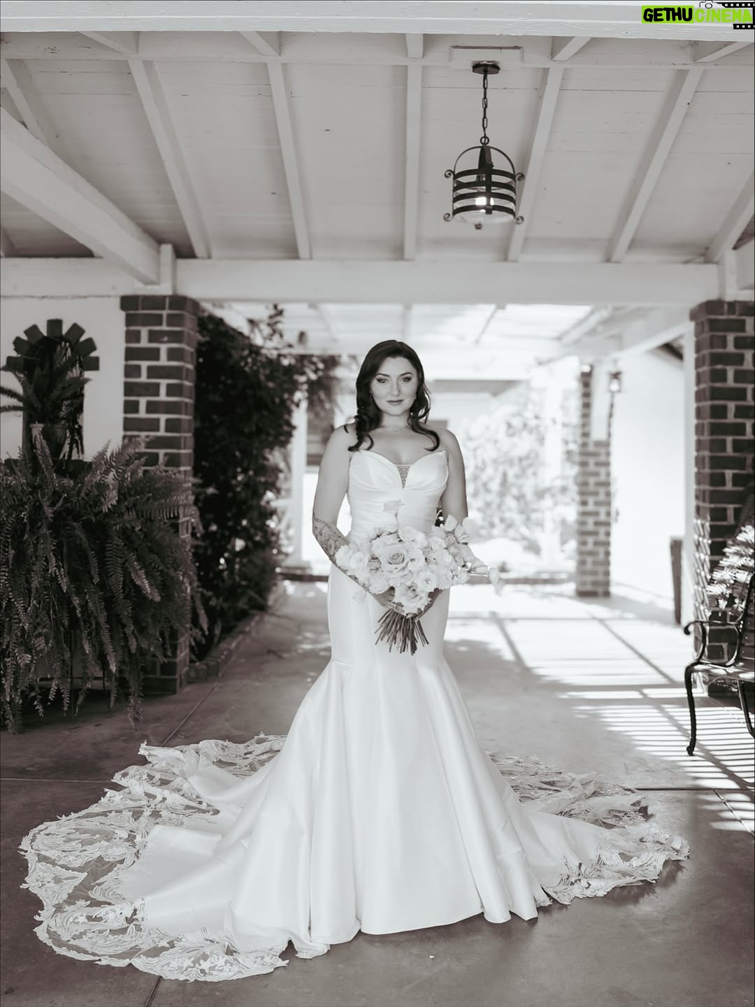 Anastasia Baranova - 3.8K Likes - The most transcendent day 🤍 

📷 @nadiataleb

#weddingday
