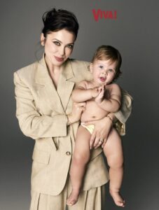 Actress Anca Dumitra HD Photos and Wallpapers September 2025