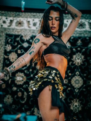 Andi Tóth Instagram - Holnap @xfaktorhun és új dal 💃🏽