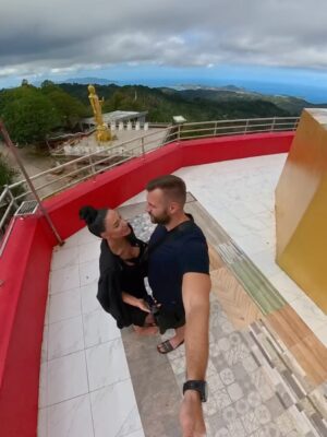 Andrea Pomeje Instagram - …dnes mi můj telefon odmítl natočit video, kvůli nedostatku místa v galerii 🫠 A protože jsem si při promazávání fotek uvědomila, že nejsem moc POSTový typ, tak si jich sem pár z posledního půlroku hodím.. 🌅🏞️🎑