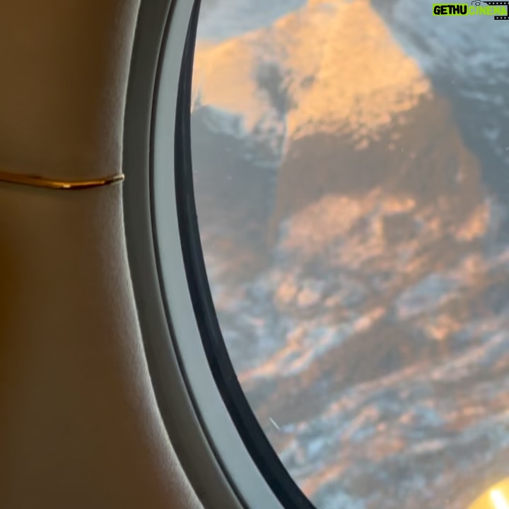 Andrea Pomeje - 4.9K Likes - …dnes mi můj telefon odmítl natočit video, kvůli nedostatku místa v galerii 🫠 A protože jsem si při promazávání fotek uvědomila, že nejsem moc POSTový typ, tak si jich sem pár z posledního půlroku hodím.. 🌅🏞️🎑