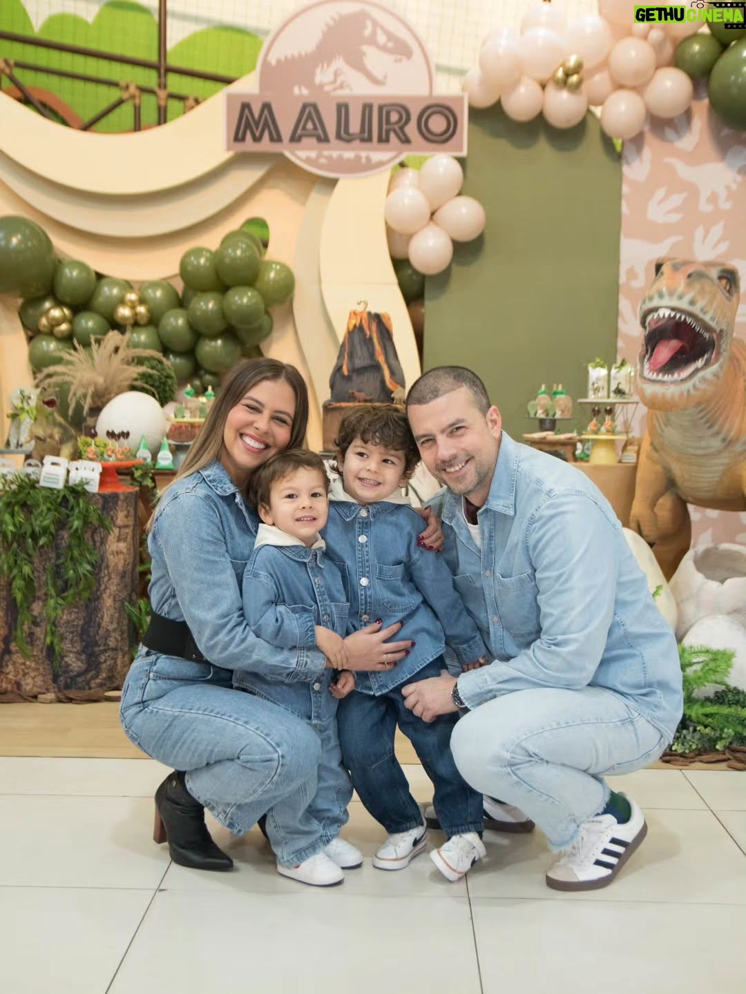 Andrea Quattrocchi - 9.2K Likes - La fiestita de Mauro el dinosaurio🦖