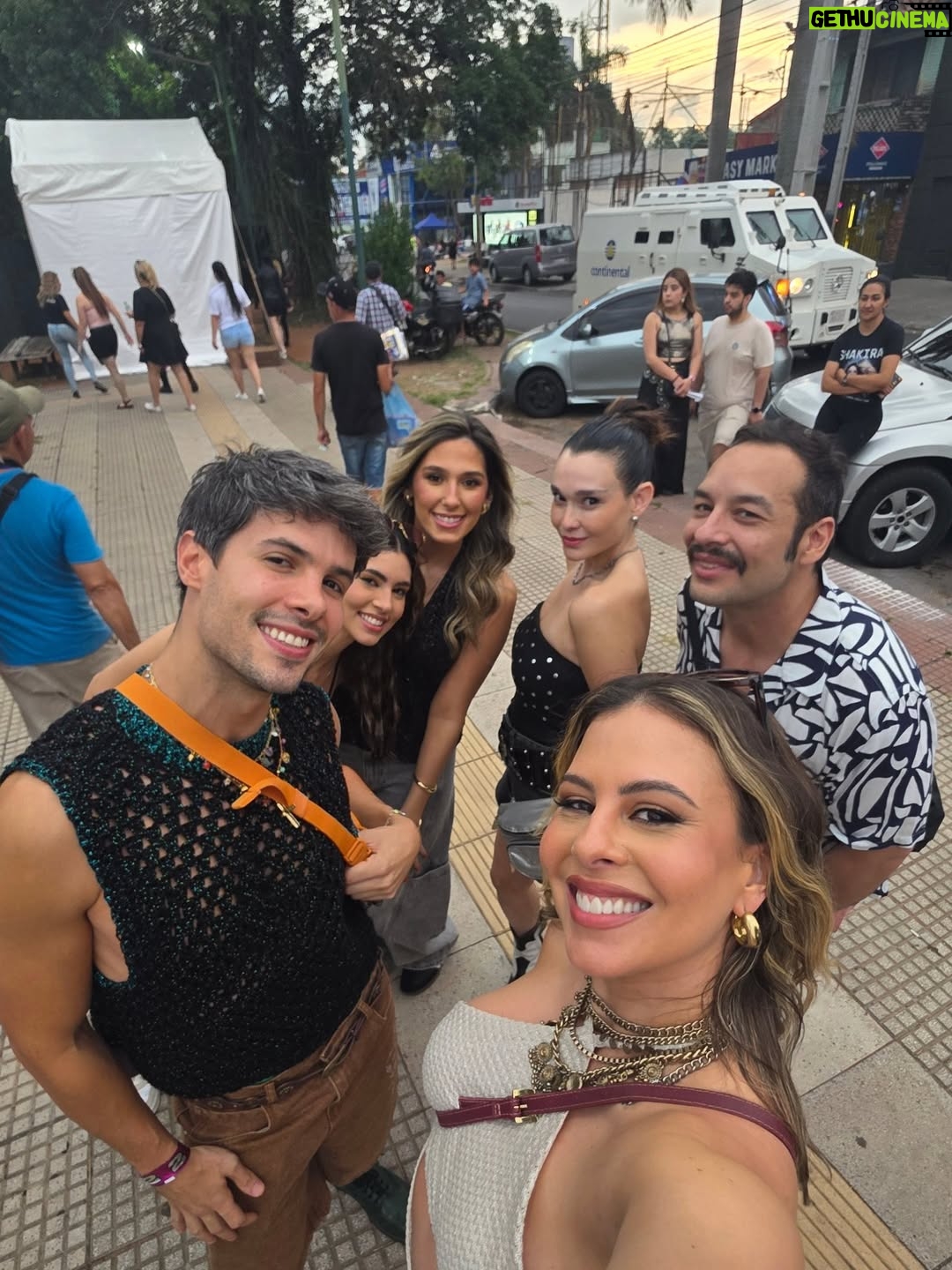 Andrea Quattrocchi - 8.6K Likes - INCREIBLE SHOW!!!✨️🐺🥹 Caminamos con la loba!!!🙌🏻

Gracias💐
@g5pro 
@dfentertainment 
@hyundaipy