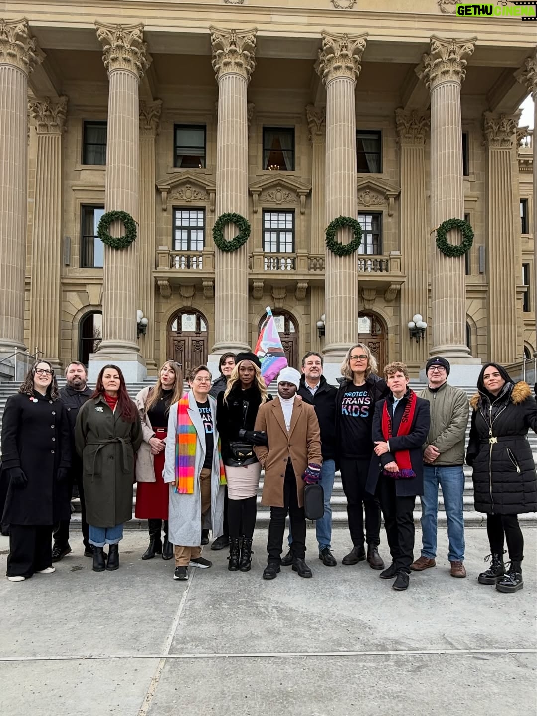 Angelica Ross - 7.6K Likes - Stand up for human rights. 
Stand with Alberta’s trans community.
An attack on one is an attack on all. 
Solidarity, it’s needed more than ever.

🏳️‍⚧️