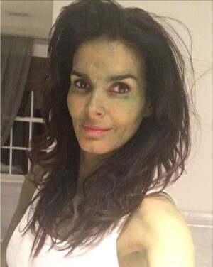 Angie Harmon Instagram - Happy Halloween Y’all 🎃🧡💀👻 🕷️