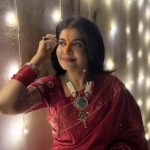 Anjana Om Kashyap Instagram - छठी मैया और सूर्य देव का सदा आशीर्वाद बना रहे🙏🏼