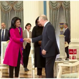 Anjana Om Kashyap Instagram - A big day, the biggest interview! Over 100 mins of interview and 30 mins of informal interaction with President of Russia, Vladimir Putin, was a great insight into the mind of one the most compelling and enigmatic leaders of the world. Just doesn’t get bigger than this!