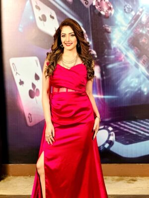 Anju Jadhav Instagram - The wait is finally over! New journey is begin now🌟
Meher Mittal is here and saying hello to everyone 👋
A bold, spicy, independent woman is coming to entertain you all! 🔥
need all your love and support🙏🏻🙏🏻plz don’t forget to watch today’s episode of Yeh Rishta Kya Kehlata Hai
📺 Only on Star Plus at 9:30 PM

Thank so so much @mishra_rohit_casting_302_  @jeetrdchaudhary  for all your support 🙏🏻🌟
Blessed to have such a good people around me

@starplus @directorskutproduction 
#yrkklh #newjourneybegins✌️☺️ #
✨
