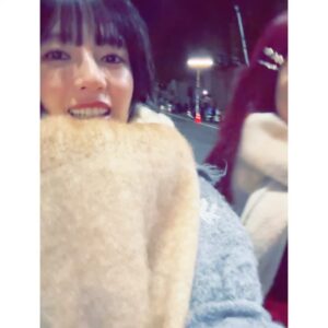 Anna Ishii Instagram - 今夜10:00〜
「小さい頃は、神様がいて」第7話

ゆず監督、最高だよ。

📷

オレンジアウターの
いつもお洒落カメラマン#ハセさん