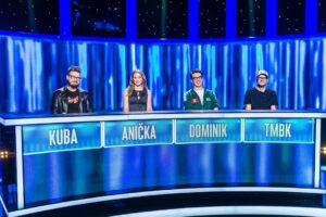 Anna Kadeřávková Instagram - Už teď na @tvnovaofficial můžete vidět náš díl Na lovu, kde dnes bojujeme o co nejvyšší finanční částku pro jednotlivé charity, které jsme si vybrali. 

Já osobně chtěla podpořit @jezevcicivnouzi , kteří se starají o opuštěné nebo hendikepované (nejen) jezevčíky. Držte nám palce a BAVTE SE! ❤️