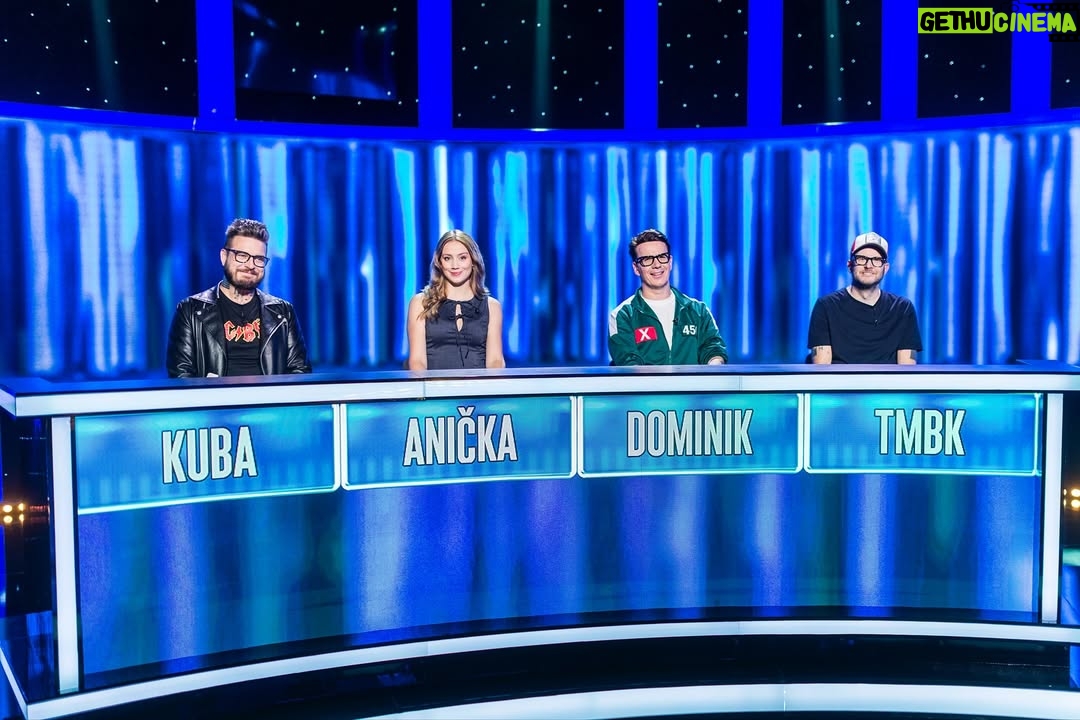 Anna Kadeřávková - 7.1K Likes - Už teď na @tvnovaofficial můžete vidět náš díl Na lovu, kde dnes bojujeme o co nejvyšší finanční částku pro jednotlivé charity, které jsme si vybrali. 

Já osobně chtěla podpořit @jezevcicivnouzi , kteří se starají o opuštěné nebo hendikepované (nejen) jezevčíky. Držte nám palce a BAVTE SE! ❤️