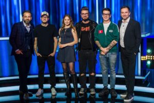 Anna Kadeřávková Instagram - Už teď na @tvnovaofficial můžete vidět náš díl Na lovu, kde dnes bojujeme o co nejvyšší finanční částku pro jednotlivé charity, které jsme si vybrali. 

Já osobně chtěla podpořit @jezevcicivnouzi , kteří se starají o opuštěné nebo hendikepované (nejen) jezevčíky. Držte nám palce a BAVTE SE! ❤️