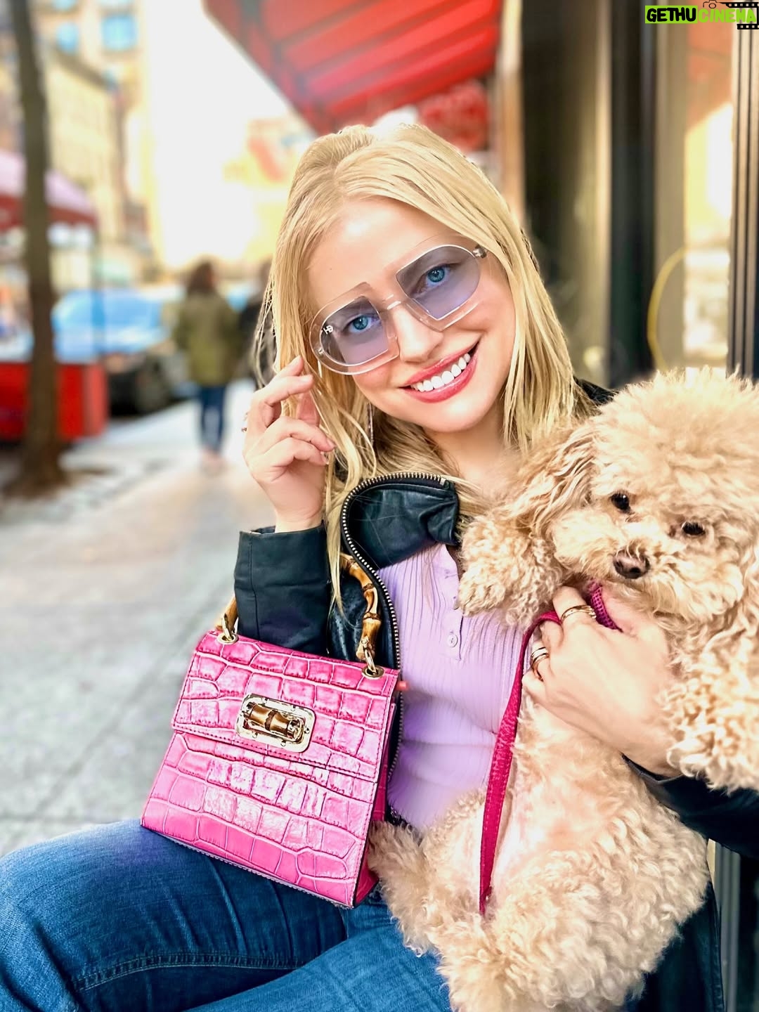 Anna Kulinova - 16.2K Likes - PhyllisK PhyllisKnewyork 
Luxury Content Creator, Blogger, Marketer Entrepreneur
.

Fashion, Travel. Music, Lifestyle Trends & Current Interests .

Photo : Anna KULINOVA & Cupcake 

Friend , Actress ,  Brand New Ambassador , Spokes Model 

Social Media 

IG: PhyllisKnewyork 
FB: PhyllisK NewYork 
Tumblr: gophyllisk 
LinkedIn: 
PhyllisK & Phyllis Keitlen 
YouTube: PhyllisK 
TikTok:PhyllisK
Bluesky:PhyllisK33@