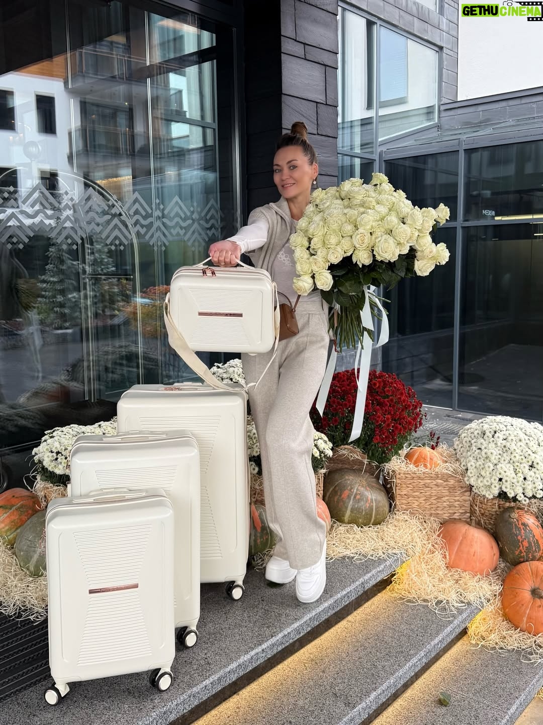 Anna Salivanchuk - 14.1K Likes - Рандом за останні 2 місяці!
Дякую всесвіт за життя, дякую за можливості🙏🏻
Дякую нашим захисникам і захисницям що я можу жити своє прекрасне життя🙏🏻