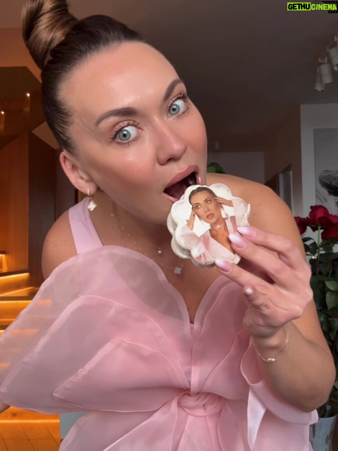 Anna Salivanchuk - 14.1K Likes - Рандом за останні 2 місяці!
Дякую всесвіт за життя, дякую за можливості🙏🏻
Дякую нашим захисникам і захисницям що я можу жити своє прекрасне життя🙏🏻