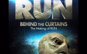 Annie Ilonzeh Instagram - You can now officially watch the cast, the crew and all the beautiful chaos that went into making our sci-fi thriller RUN. From an idea, to theaters to now at home. Stream on @tubi now 👽 🍿 #RunBehindTheScenes #Runthemovie #footagefilmsstudios