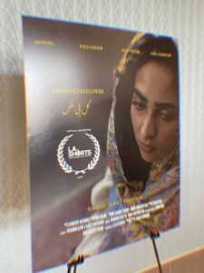 Anousha Instagram - .🎥🎬🎞️
Our film premiered at LA Shorts after nearly two years of dreaming, filming, and bringing it to life. To anyone in the film industry: this process takes time. It’s rarely easy, but storytelling is sacred. Since the beginning of humanity, stories have helped us make sense of life. They give us hope, remind us we’re not alone, and inspire us to keep going.
Your story matters. There’s space for it. This world is abundant, we need more voices, more visions, more truth.
Thank you to the cast and crew for creating such a safe, beautiful space for us to be vulnerable. Playing Mina was an honor. She’s fierce, raw, and deeply rooted in justice, and I carry her with me still.
To our brilliant director, @sahar_ghorishi.x ,thank you for pouring your soul into this. The silence in the theater, the tears in the room, you created that. And to my family and my partner: thank you for believing in me, always.
______________________________________________
فیلم ما بعد از نزدیک به دو سال تلاش، فیلم‌برداری و ساخت، در جشنواره‌ی LA Shorts اکران شد.
برای همه‌ی عزیزانی که در صنعت فیلم فعالیت می‌کنن: این مسیر، زمان‌بره و آسون نیست، اما قصه‌گویی یک کار مقدسه. از آغاز تاریخ بشر، داستان‌ها بودن که به زندگی‌مون معنا دادن. امید بخشیدن، ما رو به هم نزدیک کردن، و باعث شدن ادامه بدیم.
داستان تو مهمه. برای صدا و روایت تو جا هست. این دنیا پر از فراوانیه، ما به صداهای تازه، نگاه‌های نو و حقیقت‌های بیشتر نیاز داریم.
ممنونم از تیم تهيه كننده و عوامل که محیطی امن و زیبا برای حضور مخصوصاً بازیگران ساختن. نقش «مینا» برای من افتخاری بزرگ بود، دختری قوی، واقعی و ریشه‌دار در عدالت که هنوز در وجود من زندگی می‌کنه.
و به کارگردان بی‌نظیرمون، سحر عزیز، ممنونم که تمام قلب و روحت رو پای این فیلم گذاشتی. سکوت سالن، اشک تماشاگرها… همه از لحظه‌هایی بود که تو خلق کردی.
و در آخر، ممنونم از خانواده‌ام , پارتنرم و دوستانم که همیشه به من ایمان داشتن 🫂❤️