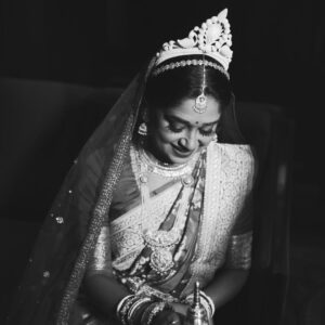 Antara Mitra Instagram - My Bridal Era .
Tradition .. Minimalism .. Ethnic. 

Mua - @meghna_make_up_artist 
Hair - @diwakarprasad861 
Attire styling - @rabhisek 
Wedding planner- @celebratewithrivaah 
Click - @memoirsandcanvas