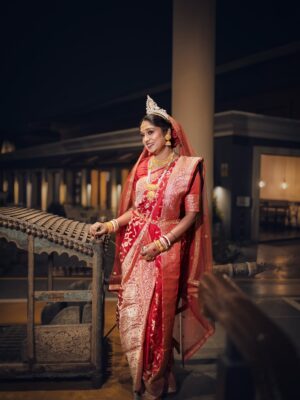 Antara Mitra Instagram - — Bride … a whole saga of emotions .🦋 25:11:25 

Attire put together by- @roy_calcutta_official 
Make up - @meghna_make_up_artist 
Hair - @diwakarprasad861 
Click - @memoirsandcanvas