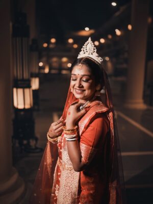 Antara Mitra Instagram - — Bride … a whole saga of emotions .🦋 25:11:25 

Attire put together by- @roy_calcutta_official 
Make up - @meghna_make_up_artist 
Hair - @diwakarprasad861 
Click - @memoirsandcanvas