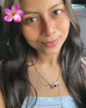 Antara Naina Roy Majumder Instagram - 🙏🏼 Rokkhye koro maa!! 👀