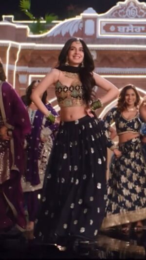 Anvesha Vij Instagram - Full video out now ✨ Here’s the official #BaabulVe from #DeDePyaarDe2 🥰🫶🏻

@ajaydevgn @actormaddy @meezaanj @jaavedjaaferi
@gautamikapoor @ishidutta @shreyaghoshal @payaldevofficial @adityadevmusic @kumaarofficial @ganeshacharyaa @stepbystepcasting @rakulpreet @gracy.goswami 
@anshul3112 #LuvRanjan @gargankur82 @tarun.j.85
#BhushanKumar #KrishanKumar @shivchanana @neerajkalyan24@sudhir_cinematographer @jaiministudios @luv_films @tseriesfilms@tseries.official @pvrpictures
