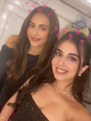 Anvesha Vij Instagram - Had the best time shooting with this amazing team!❤️
Working around @ajaydevgn sir was such a moment, and @actormaddy sir brings the warmest, funniest energy to every set.
And @jaavedjaaferi sir, truly one of the kindest and most talented people to share space with.
Big love to Luv Ranjan sir and @anshul3112 sir for having me, and to @rakulpreet & @meezaanj for the fun company through the day.
Thanks to @stepbystepcasting and @gargankur82 for making this experience so memorable.
And a big shoutout to the entire cast I spent the best time with, and the crew who worked so hard behind the scenes
Genuinely grateful for all of it 🤍✨
#ddpd2