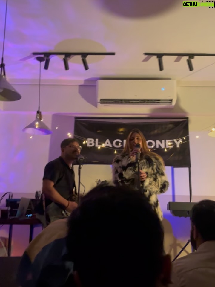 Anzela Abbasi - 2.7K Likes - I am the wave and the rock that shapes it.
.
Did a gig at @drinkblackhoney ☕️🧋🩶
