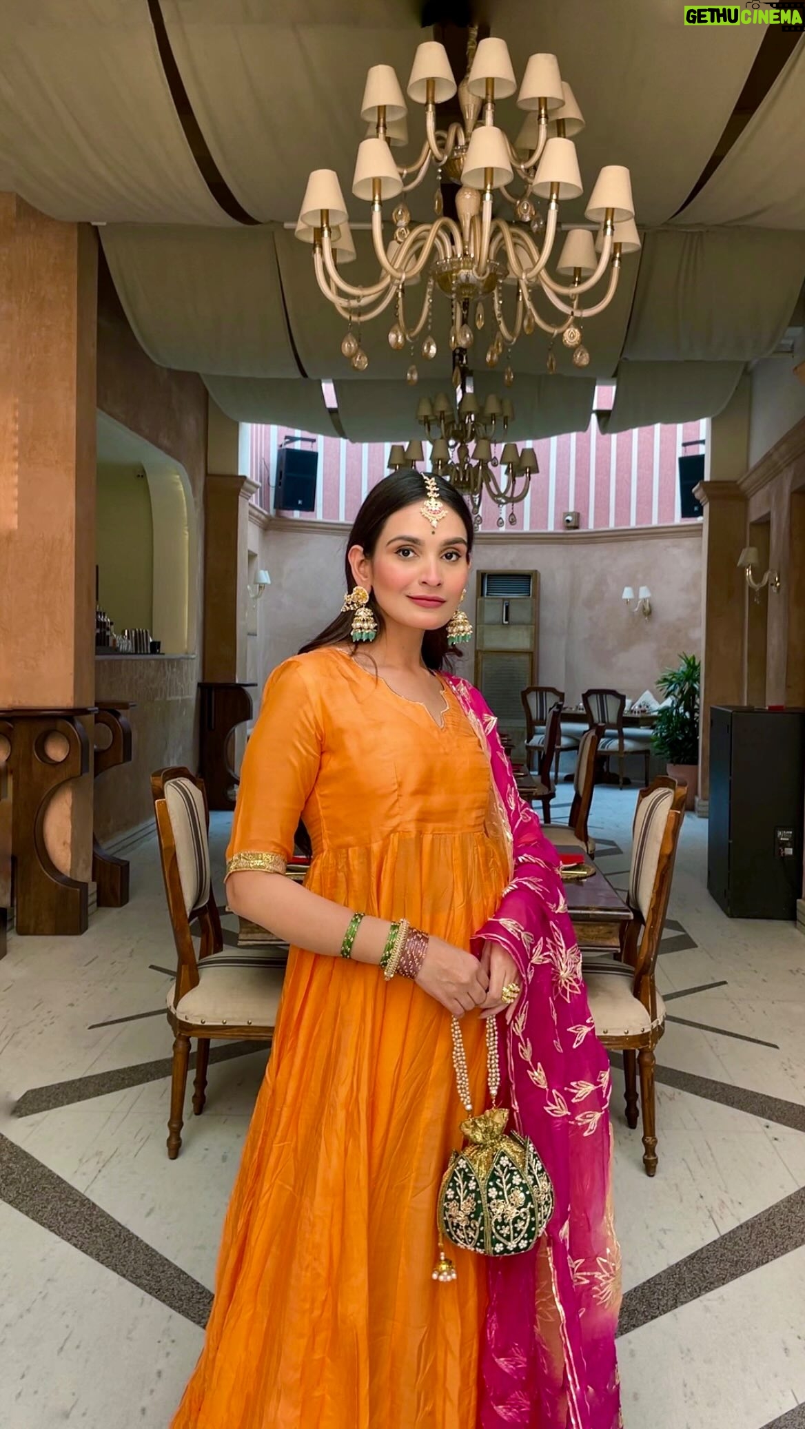 Apoorva Sharma - 1.3K Likes - Wrapped in the radiance of tradition and the allure of celebration. This Diwali, illuminate your spirit in timeless elegance with @bunaai 🪔✨

Comment “Link” for product links 🔗 

#bunaai #festivecollection #womenofbunaai #diwalifits #festiveseason #festivefits #ootd #suitset #diwalioutfit #ethnicwear #festivefashion #explore #reelinstagram