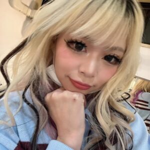Arakawa Instagram - 失敗したり、ちょっとだけ成功したり、顎に手を添えたりしながら
進んでる今、この日々がかなり幸せかもしれません！！！！！！！
メイクも盛れてます！服も可愛いです！！！！！！！！
きっと全て大丈夫です！！！！！なんとかします！！！ばく
なんかぜんぶたのしめててうれしー！！！！˚✧₊⁎❝᷀ົཽ≀ˍ̮ ❝᷀ົཽ⁎⁺˳✧༚❄️💖
とにかく、健康、怪我なく年末まで駆け抜けましょぅ❗️

あしたもがんばろー！❄️❄️❄️❄️

#明日朝4°やからみんな気つけや