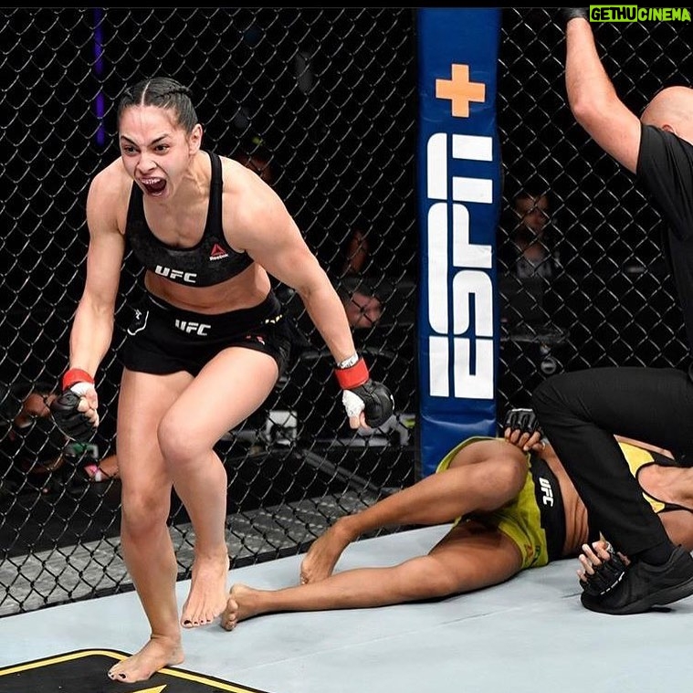 Ariane Lipski da Silva - 40.9K Likes - No-one can do this alone! We’re a team!! @rasthaioficial 
@renatorasta 
@checkmat_equipe1 
@sebastianlalli_bjj 

.

"Victorious warriors win first and then go to war, while defeated warriors go to war first and then seek to win." Sun Tzu

“Os guerreiros vitoriosos vencem antes de ir à guerra, ao passo que os derrotados vão à guerra e só então procuram a vitória.”
.
#Repost @ufc with @get_repost
・・・
Snatching knees to make them bow 👑 @ArianeLipski have a night!

#InAbuDhabi  @VisitAbuDhabi  #ufcfightisland2