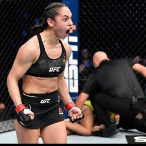 Ariane Lipski da Silva Instagram - No-one can do this alone! Weβre a team!! @rasthaioficial
@renatorasta
@checkmat_equipe1
@sebastianlalli_bjj
.
"Victorious warriors win first and then go to war, while defeated warriors go to war first and then seek to win." Sun Tzu
βOs guerreiros vitoriosos vencem antes de ir aΜ guerra, ao passo que os derrotados vaΜo aΜ guerra e soΜ entaΜo procuram a vitoΜria.β
.
#Repost @ufc with @get_repost
γ»γ»γ»
Snatching knees to make them bow π @ArianeLipski have a night!
#InAbuDhabi @VisitAbuDhabi #ufcfightisland2