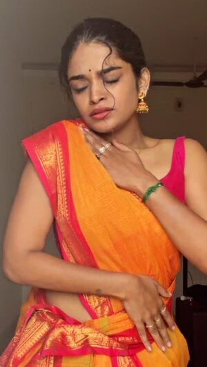 Arunima Sudhakar Instagram - Beautiful saree @sitraa.bysulthana