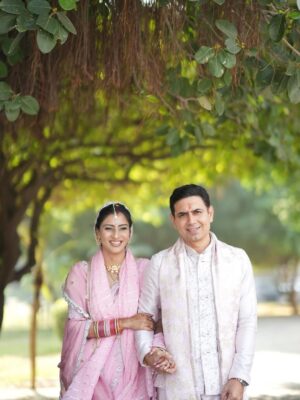 Ashlesha Savant Instagram - “, We stepped into a new chapter as Mr & Mrs…Tradition found its way into our hearts.
We are filled  with gratitude for all the blessings. ❤️❤️”
🧿

I want to say #justmarried #🧿🧿🧿 #grateful #us

Captured beautifully by @portraitsbylalit
