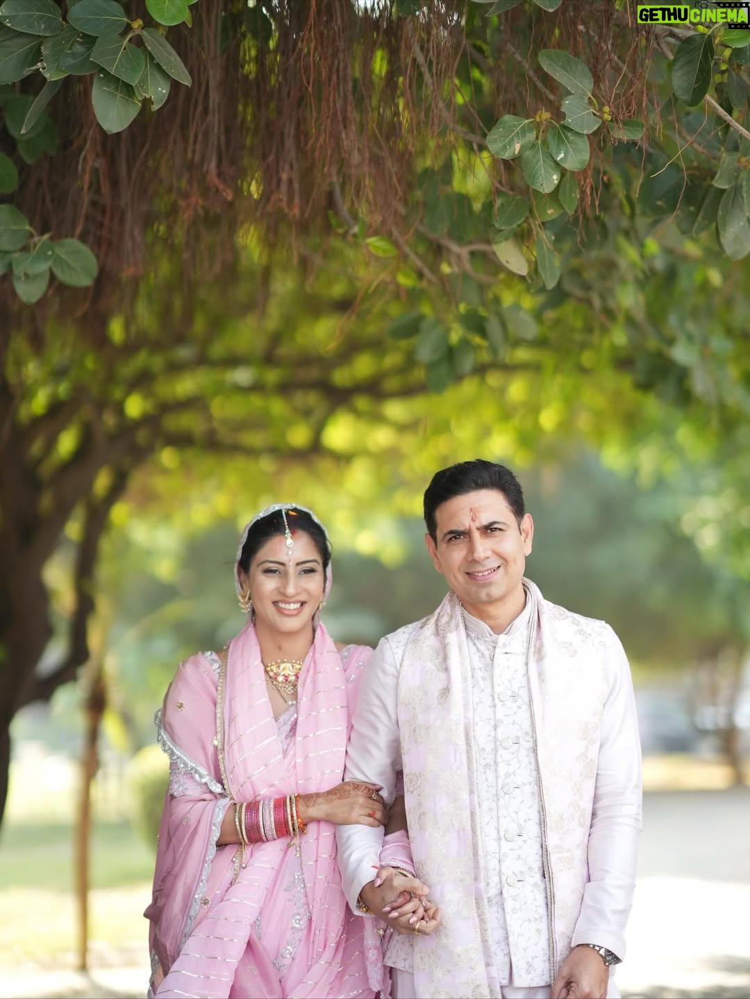 Ashlesha Savant - 174.3K Likes - “, We stepped into a new chapter as Mr & Mrs…Tradition found its way into our hearts.
We are filled  with gratitude for all the blessings. ❤️❤️”
🧿

I want to say #justmarried #🧿🧿🧿 #grateful #us

Captured beautifully by @portraitsbylalit