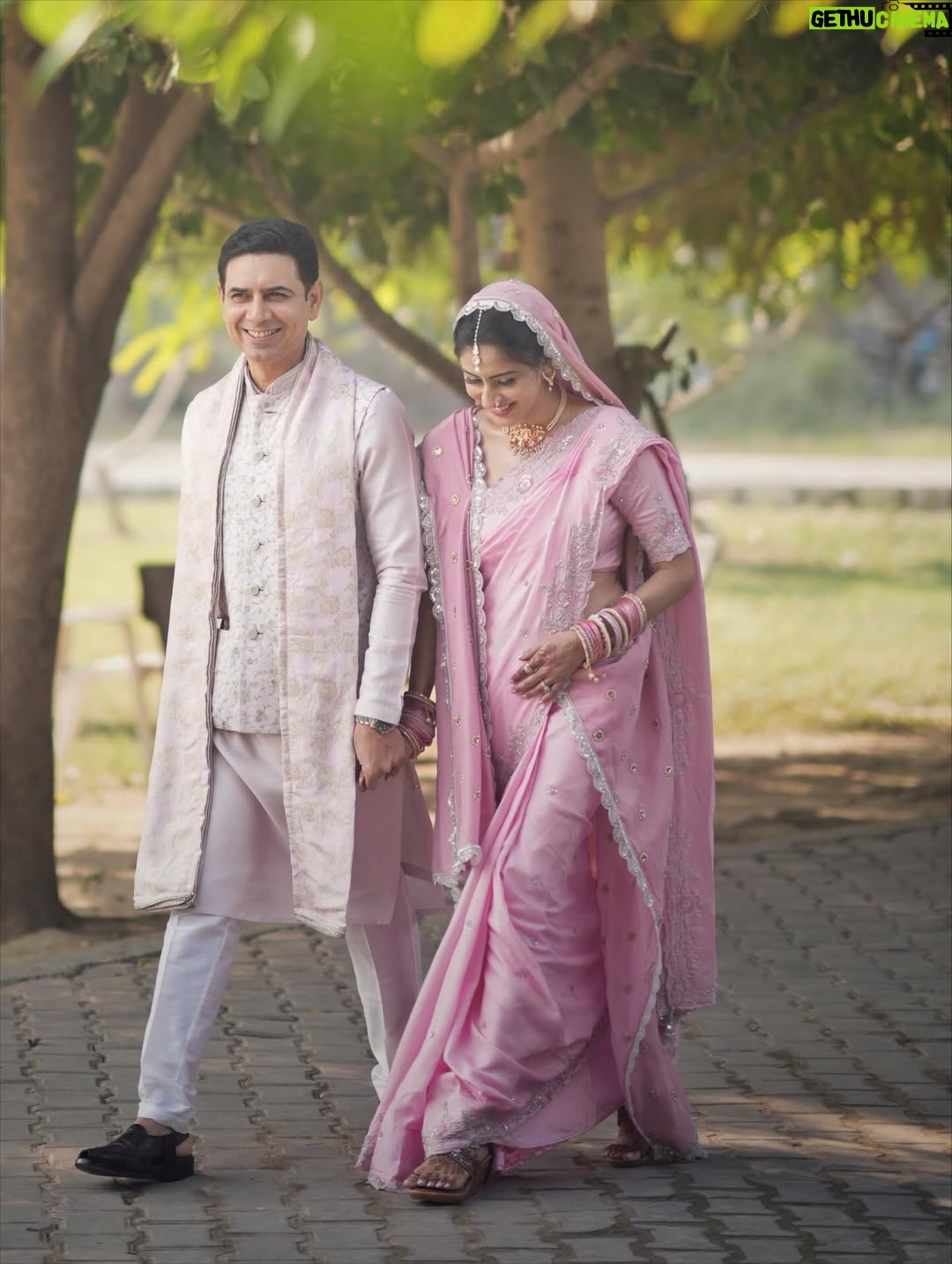 Ashlesha Savant - 174.3K Likes - “, We stepped into a new chapter as Mr & Mrs…Tradition found its way into our hearts.
We are filled  with gratitude for all the blessings. ❤️❤️”
🧿

I want to say #justmarried #🧿🧿🧿 #grateful #us

Captured beautifully by @portraitsbylalit