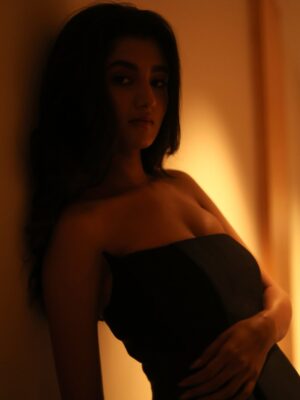 Ashlesha Thakur Instagram - 🖤