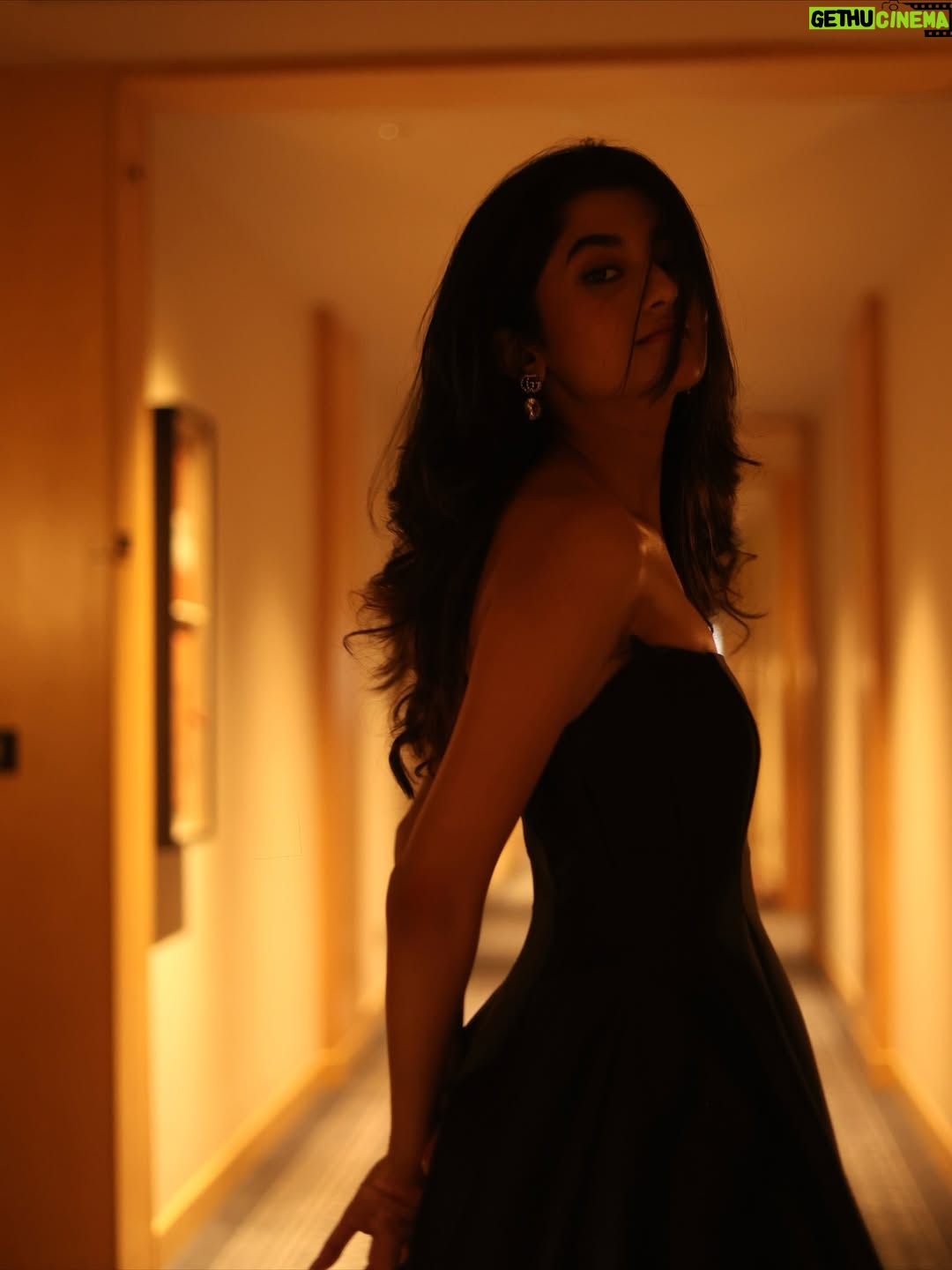 Ashlesha Thakur - 551.9K Likes - 🖤