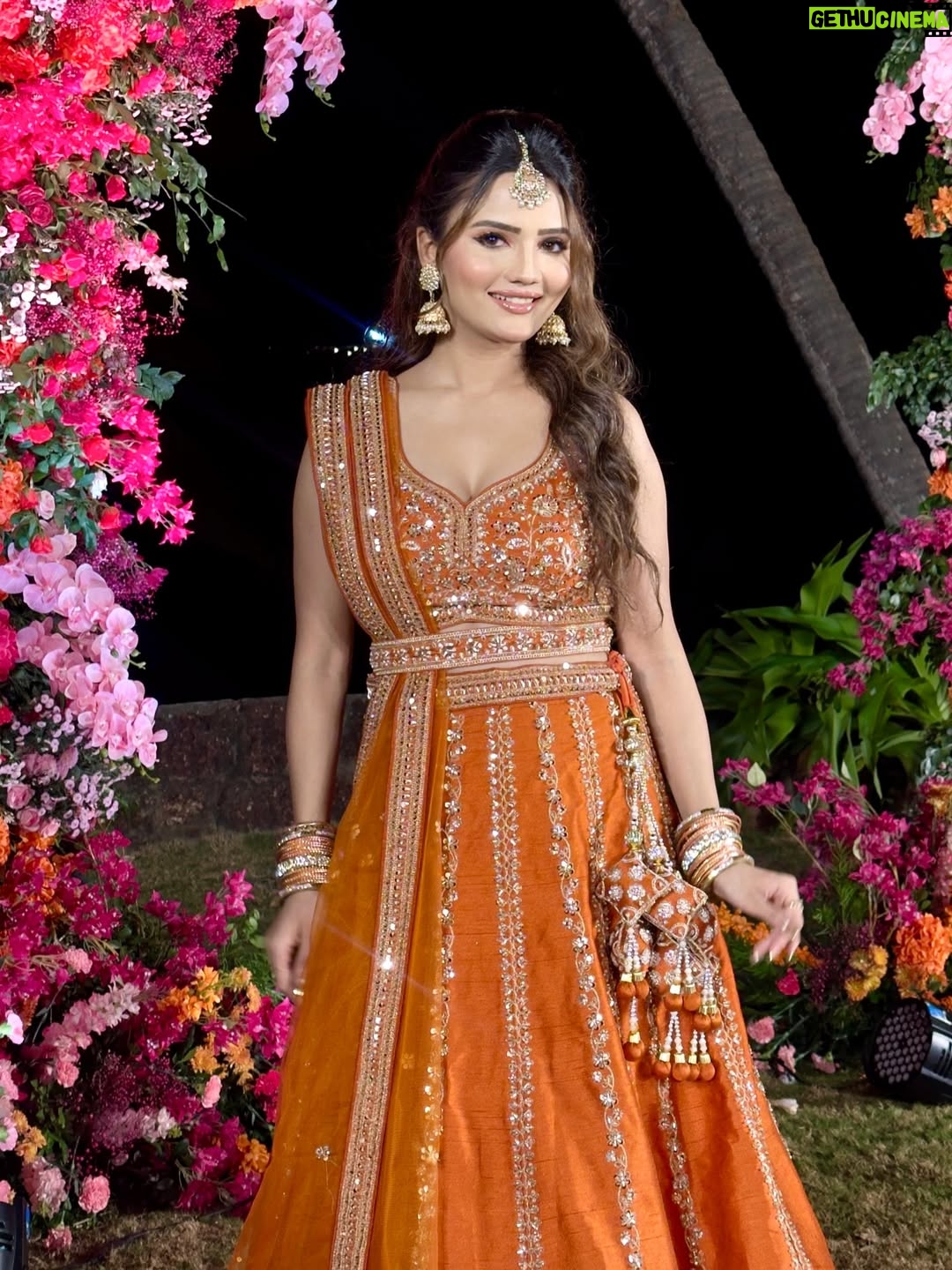 Ashna Kishore - 4.7K Likes - This outfit deserves its own moment 🧡🥰
Wearing - @mauvestory 

#AshnaKishore #desi #wedding #lehenga #goa

{wedding vibes, Goa, Goa beach, lehenga, traditional, new post, wedding season, wedding bells, Morjim, Anjuna, south Goa, north Goa, Delhi, Mumbai, Pune, Hyderabad, Bangalore, fashion, Indian wear, ethnic wear, smile, happy}