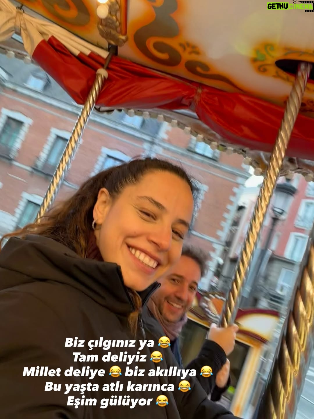 Aslı İnandık - 5.4K Likes - Fotoğrafların hepsini birer anıya dönüştürmeden önce size anlattım. 🥹🧿