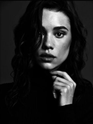Àstrid Bergès-Frisbey Instagram - This is my official account. More content coming soon.. ✨