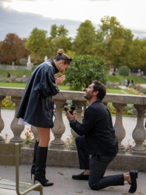 Aurora Culpo Instagram - Said YES in the city of love!! 🇫🇷❤️💍