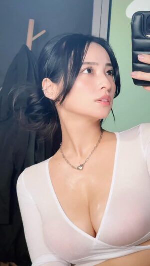 Ayame Misaki Instagram - photo book 【Eu te amo】

デイリー１位ありがとうございます🥺🩷
みんなのおかげーーー！！