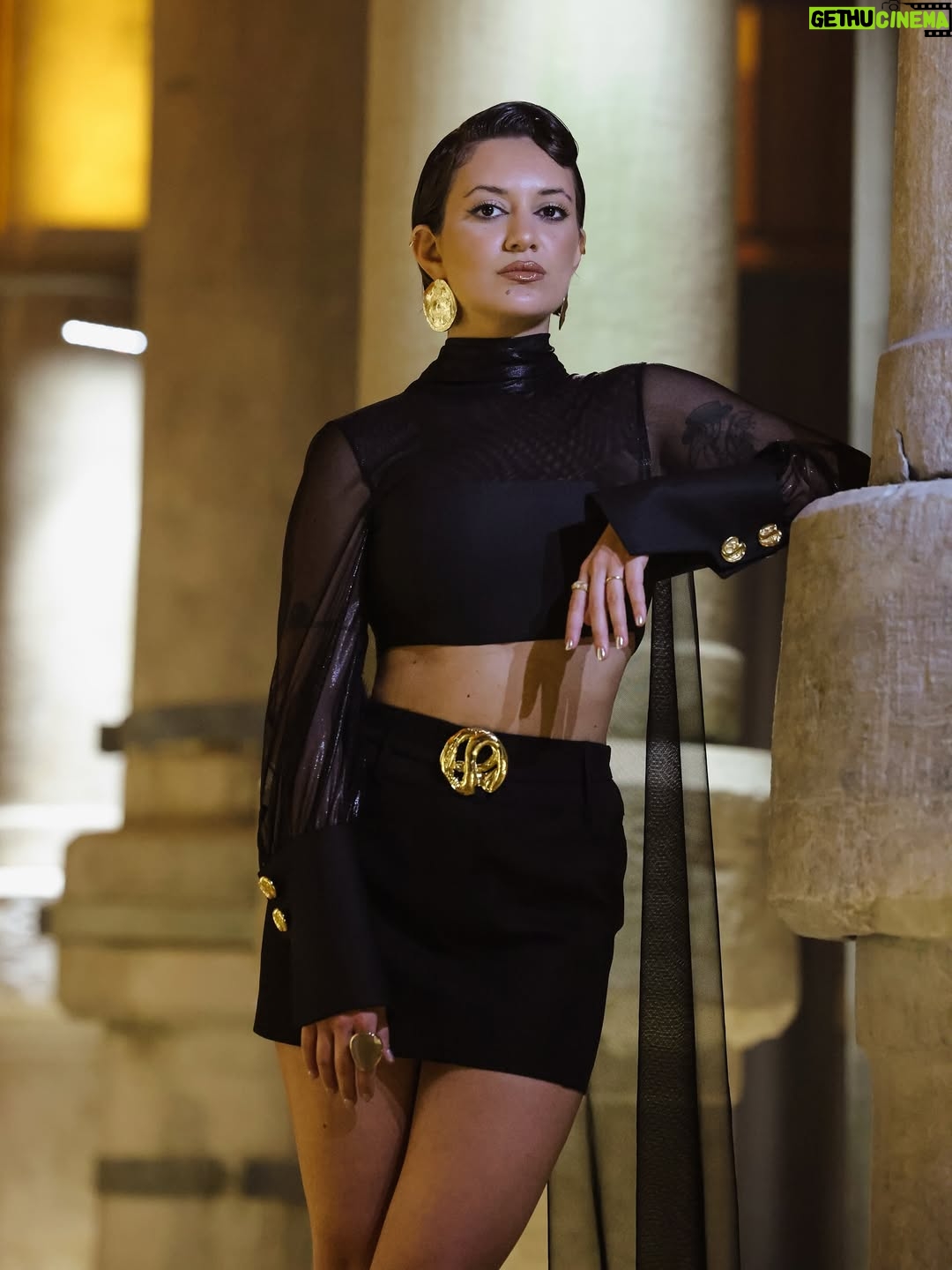 Aycan Koptur - 1.1K Likes - Yapımcılar! Bi daha💩 oynarım kilolu rollerde ☺️

Hair & Make-up: @fekubra 💄
Stylist: @yukselozgur 👗
Stylist Assistant: @mhanifkami 👠

Photographer: @peyman_fumani 📸