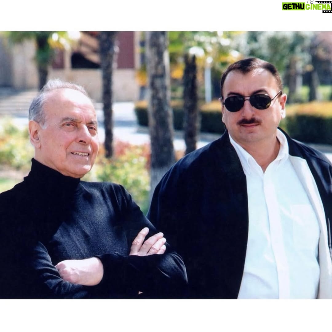 Aygün Kazımova - 5.3K Likes - Bu gün Azərbaycanın Ümummilli lideri Heydər Əliyevin anım günüdür. 
Ulu Öndərin əziz xatirəsini hörmət, sevgi və ehtiramla anırıq. 🙏

#HEYDƏRƏLİYEV 🇦🇿