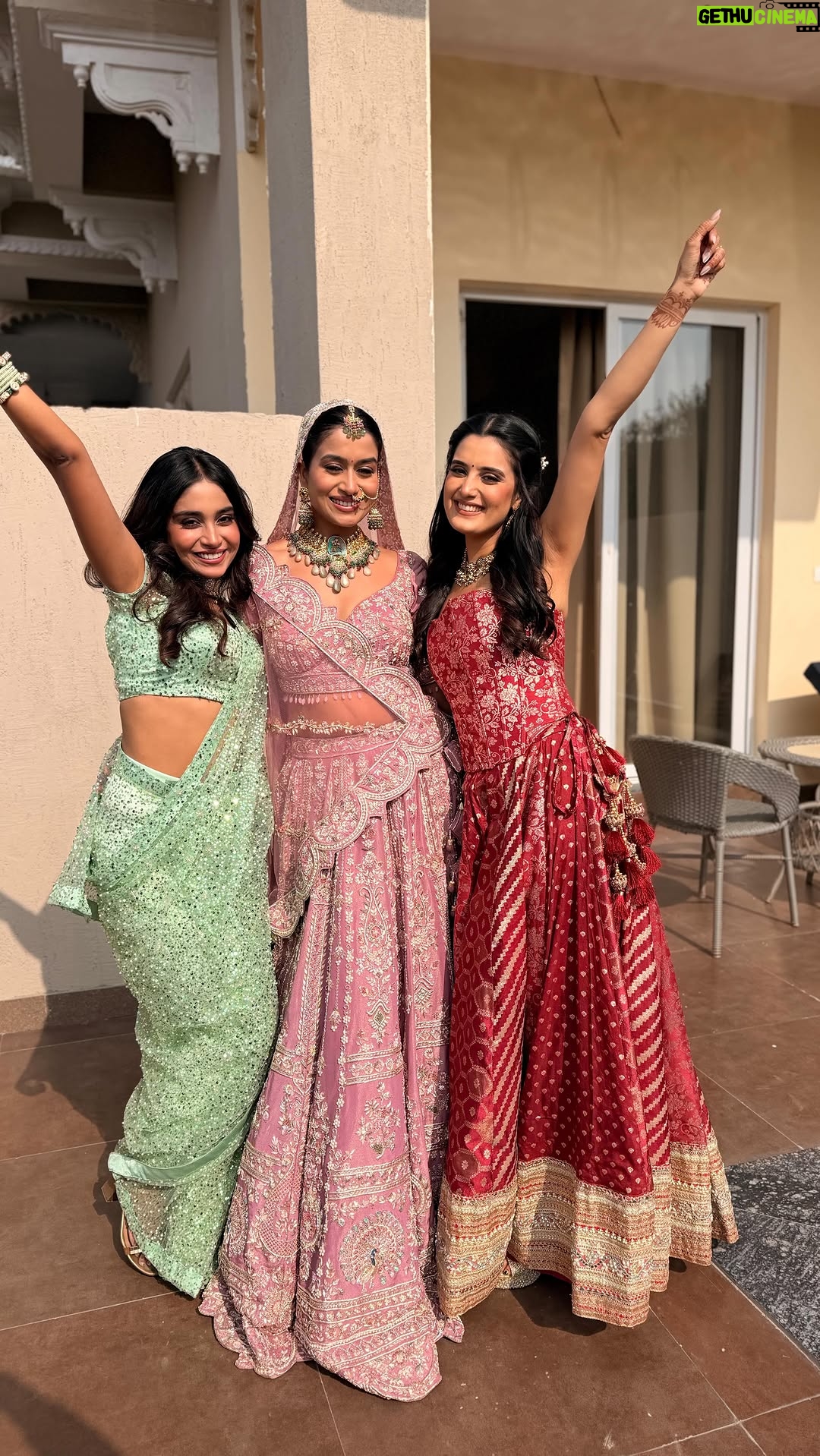Ayushi Khurana - 27.4K Likes - Wait for the prettiest bride♥️