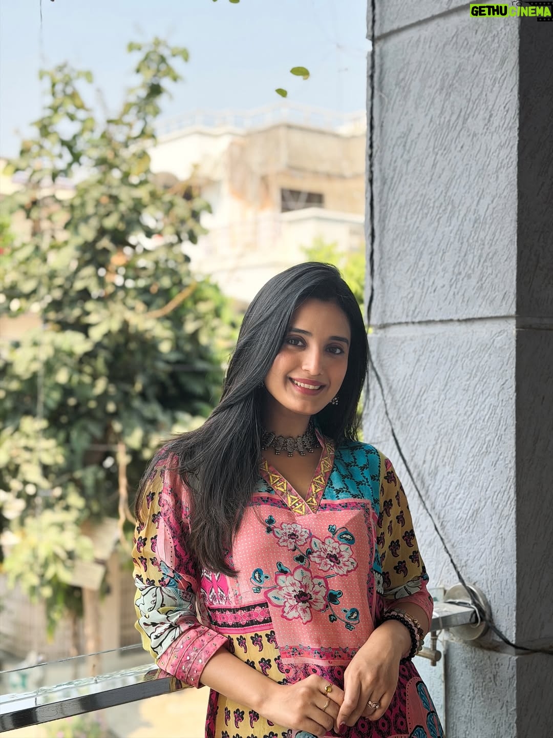 Ayushi Khurana - 27.5K Likes - Festive vibes

 📸 @avnika14d